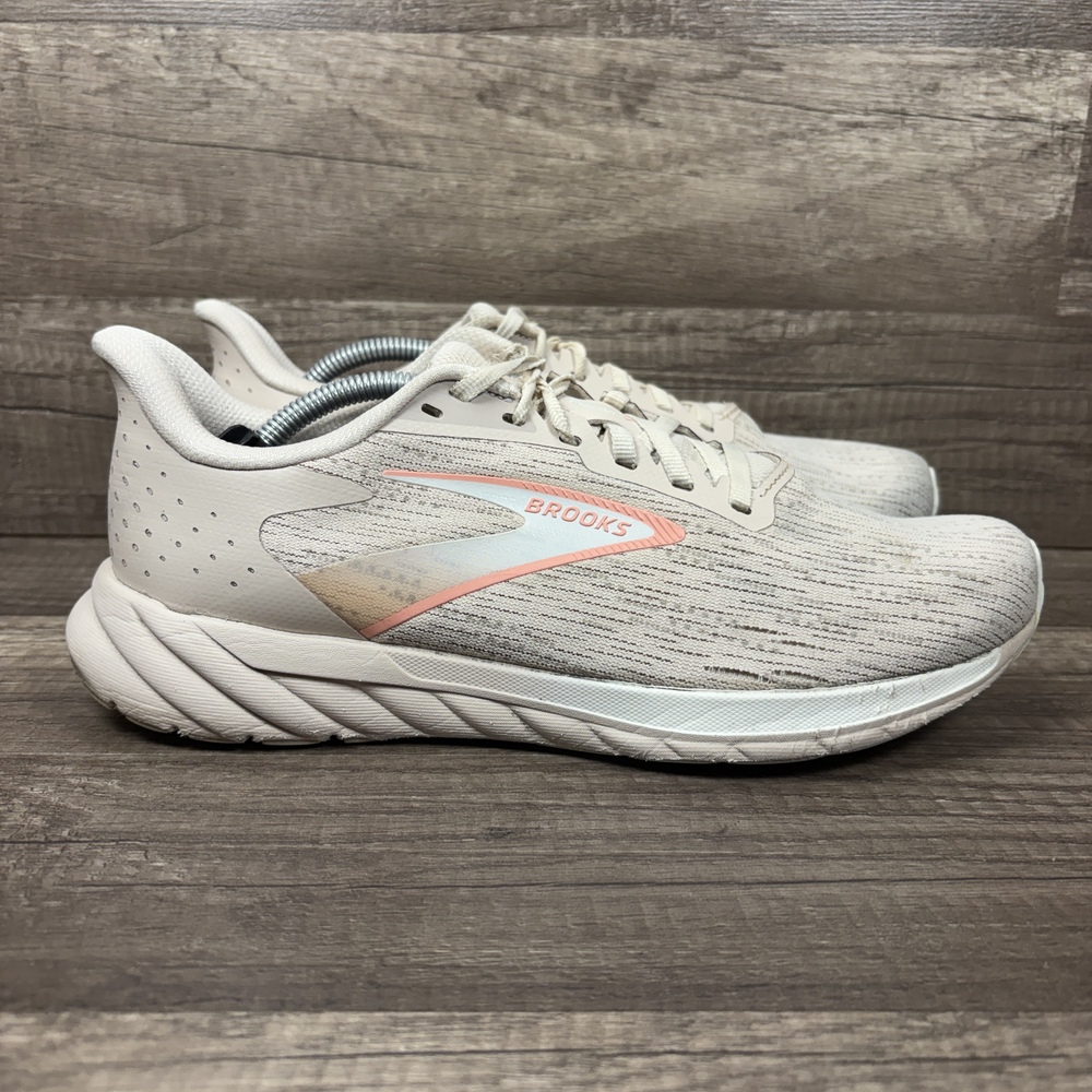 Brooks Anthem 7 Tan Womens US Size 9 EUR 40.5 1204281B273 Running Shoes